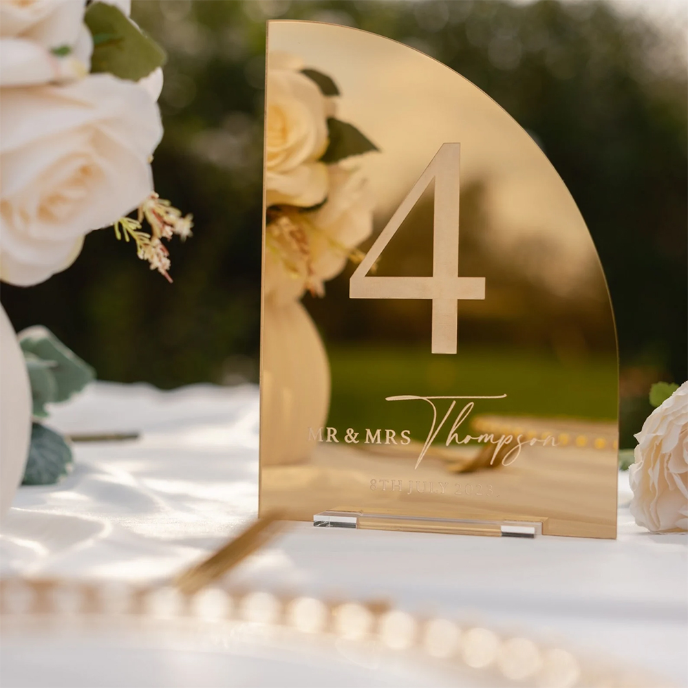 Table Number Gold - Letrero de Bar Personalizado para Boda